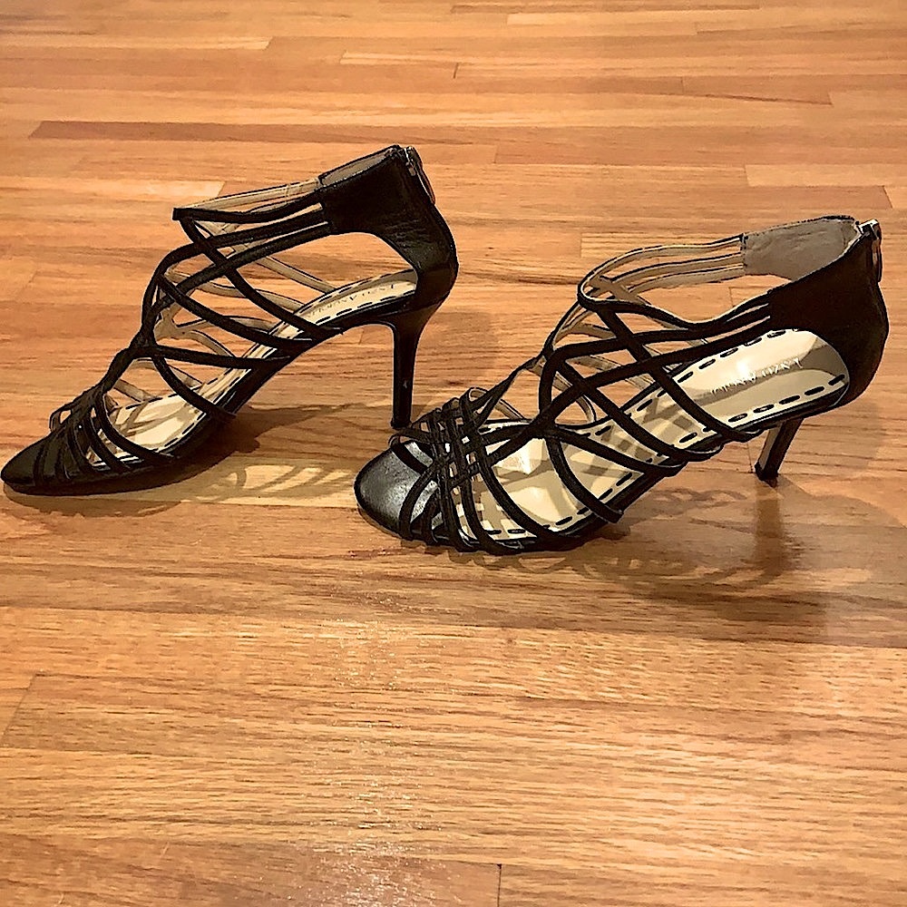 Enzo Angiolini Black Leather strappy heels N185-21 - Picture 2 of 6
